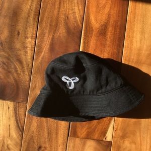 TNA BUCKET HAT